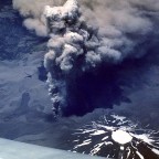 Volcán Lonquimay, a 25 años de la erupción.
